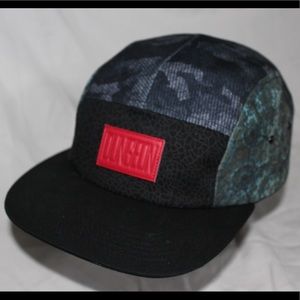 DungeonForward Original 5-Panel